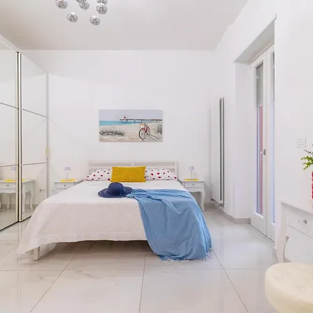 Luxury Dimora Di Celeste E Sole Strategic Hub For Pompeii, Sorrento, Amalfi, Capri Daire Castellammare di Stabia